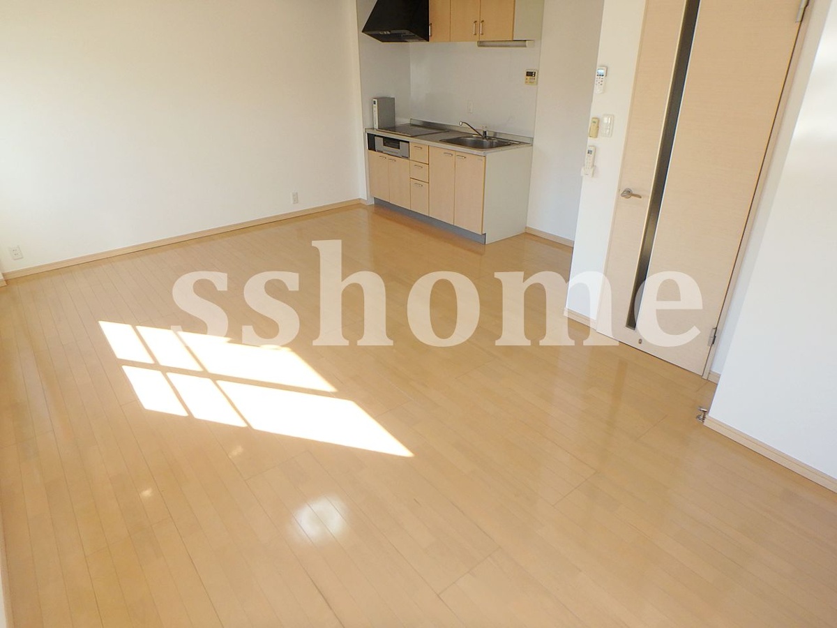 リビング 広くてきれいなお部屋です♪ 写真3