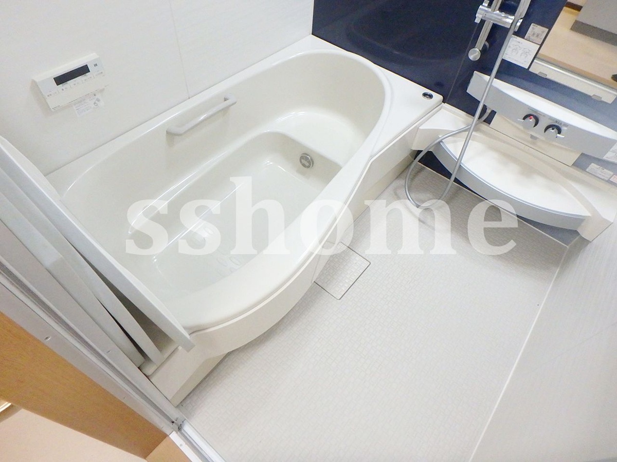 バス きれいです 写真10