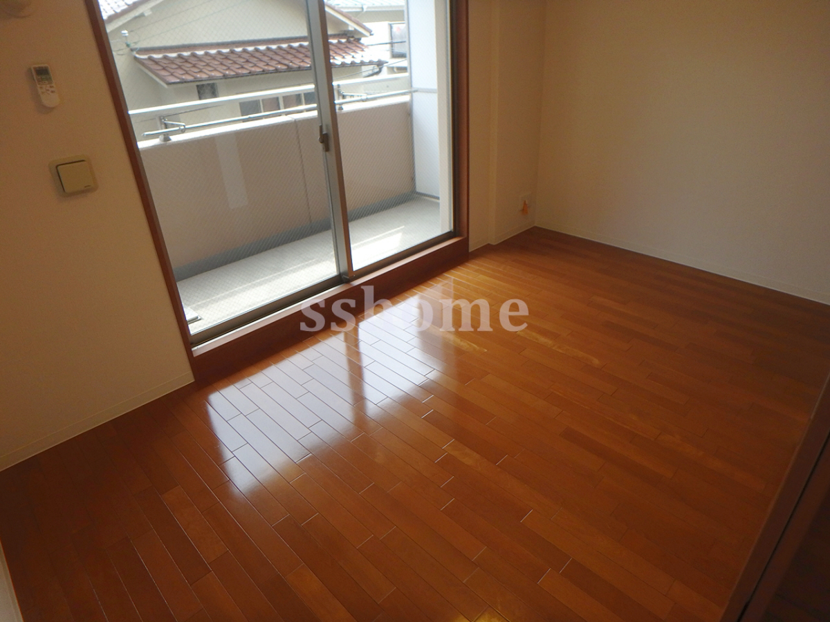 寝室 フローリング 写真4