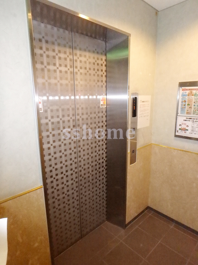 共用部 エレベーターでお部屋までらくらく♪ 写真32
