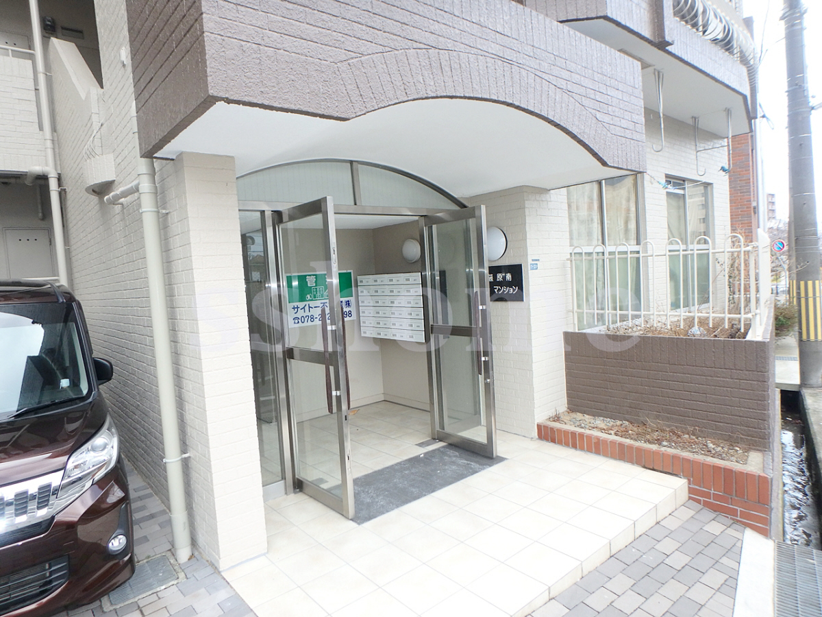 エントランス 建物入口です☆ 写真19