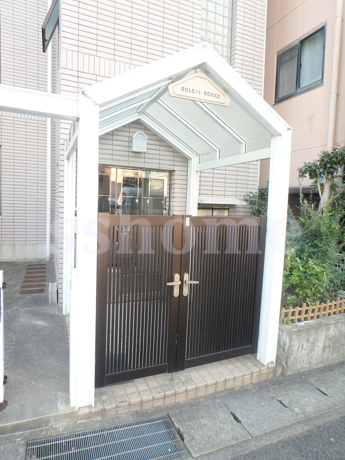 エントランス 建物入口 写真28