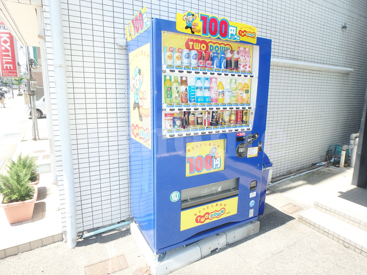 敷地内/建物 敷地内に自動販売機があります♪ 写真20
