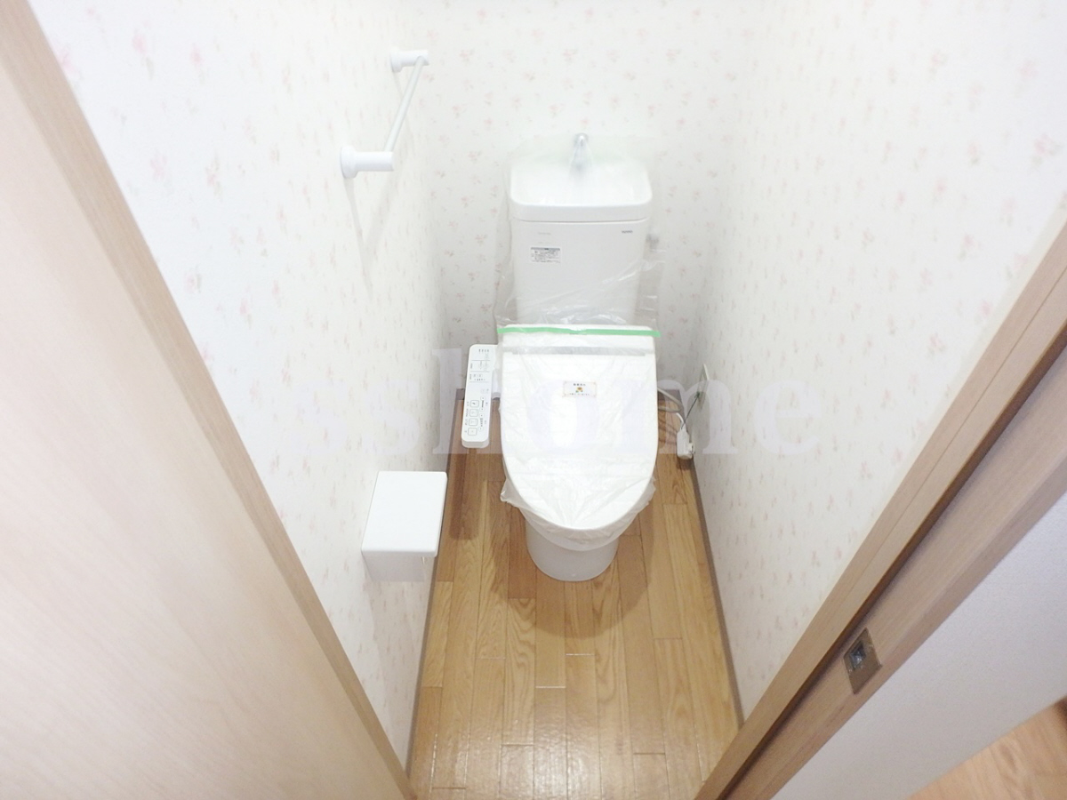 トイレ 温水洗浄便座 写真11