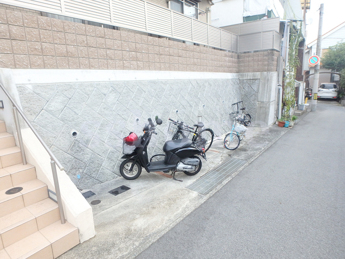 共用部 駐輪スペース♪ 写真28