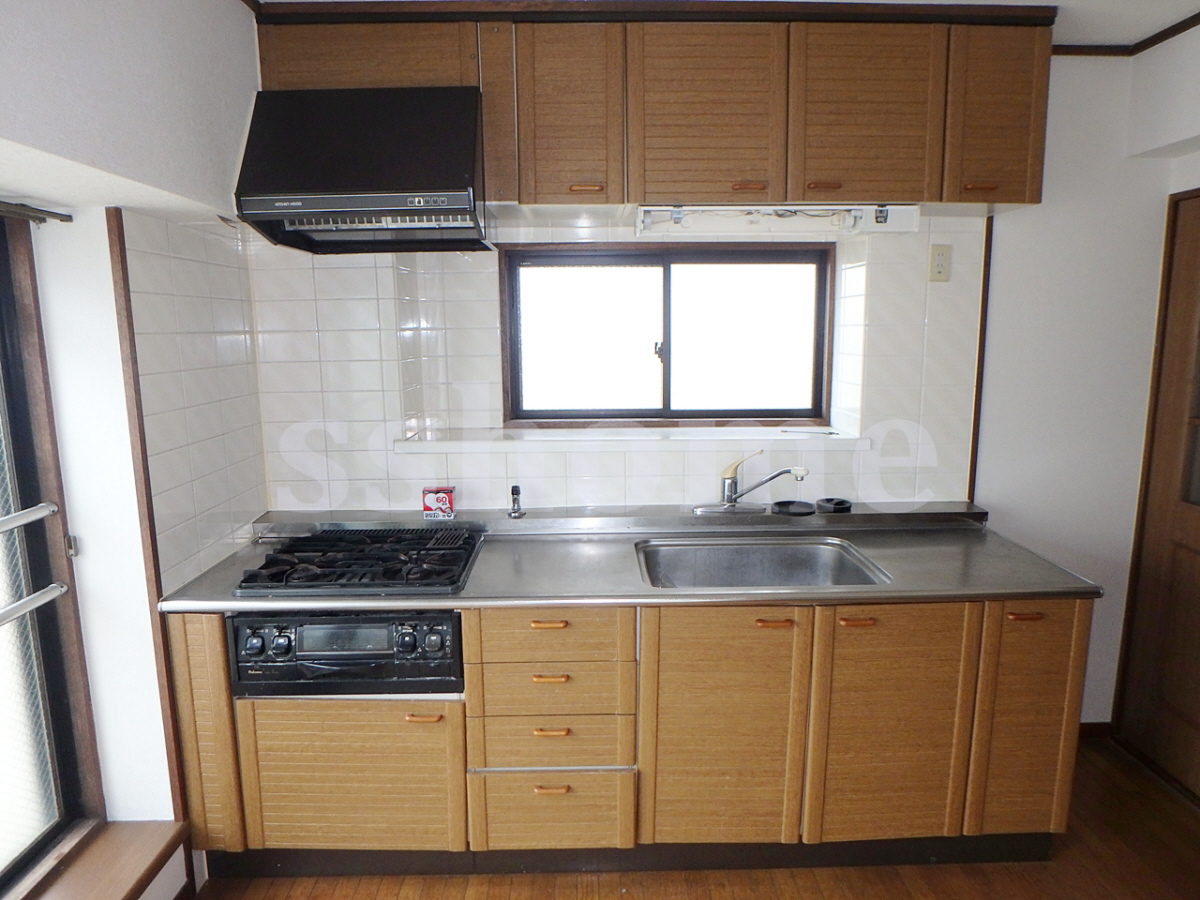 キッチン 広々3口コンロのシステムキッチン☆ 写真4