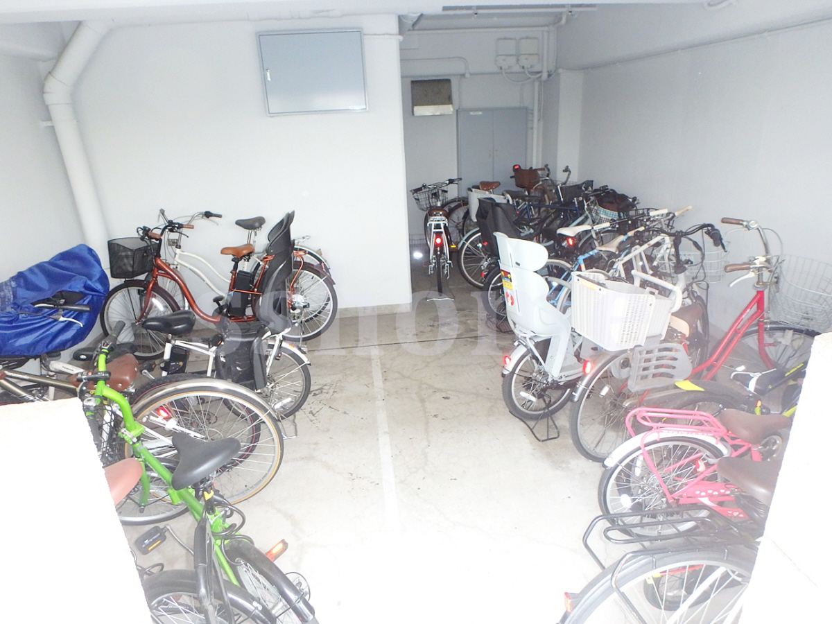 共用部 屋内駐輪場☆ 写真30