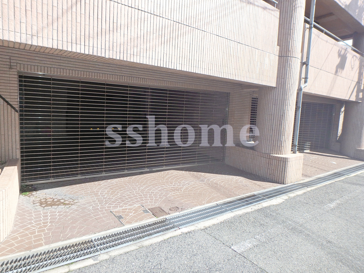 駐車場 屋内駐車場です☆ 写真32