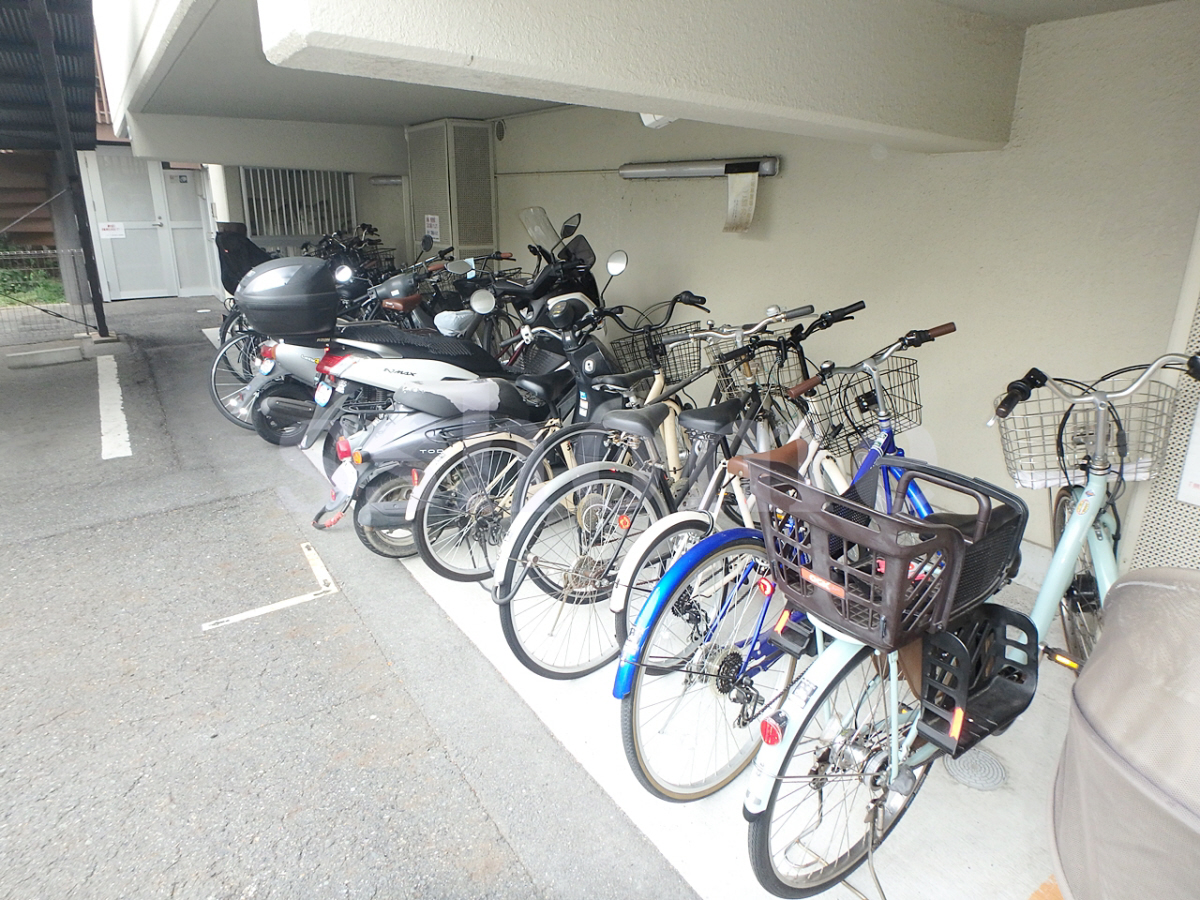 共用部 屋根のある駐輪場☆ 写真31