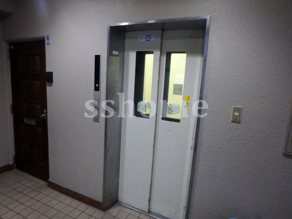 共用部 エレベーターでお部屋までらくらく♪ 写真20
