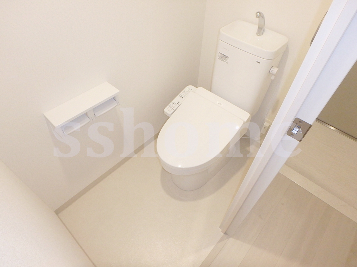 トイレ 温水洗浄便座 写真9