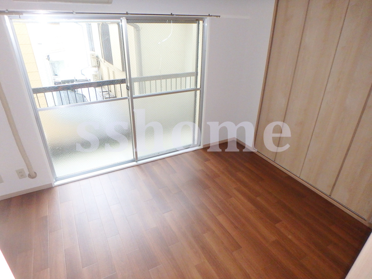 寝室 白基調の綺麗な室内です☆ 写真8