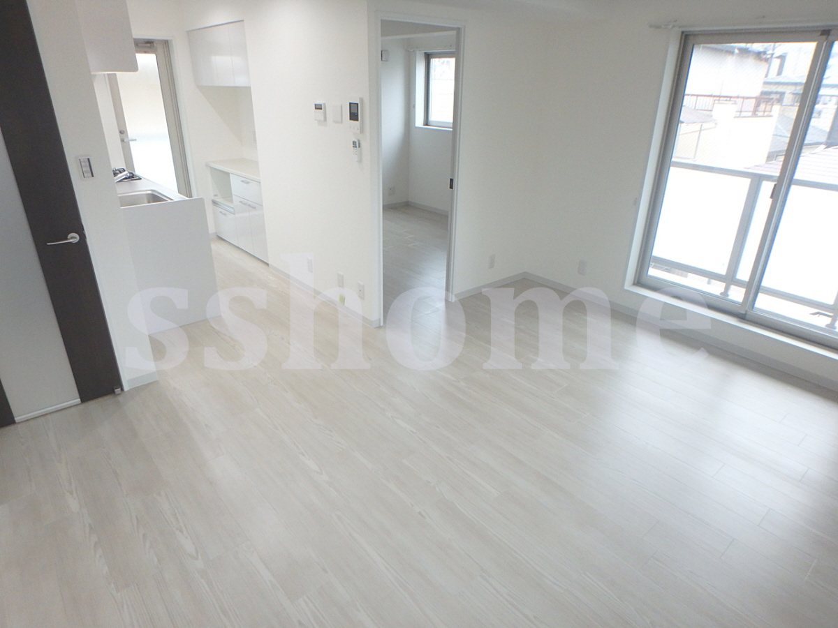内装 フローリング☆ 写真14