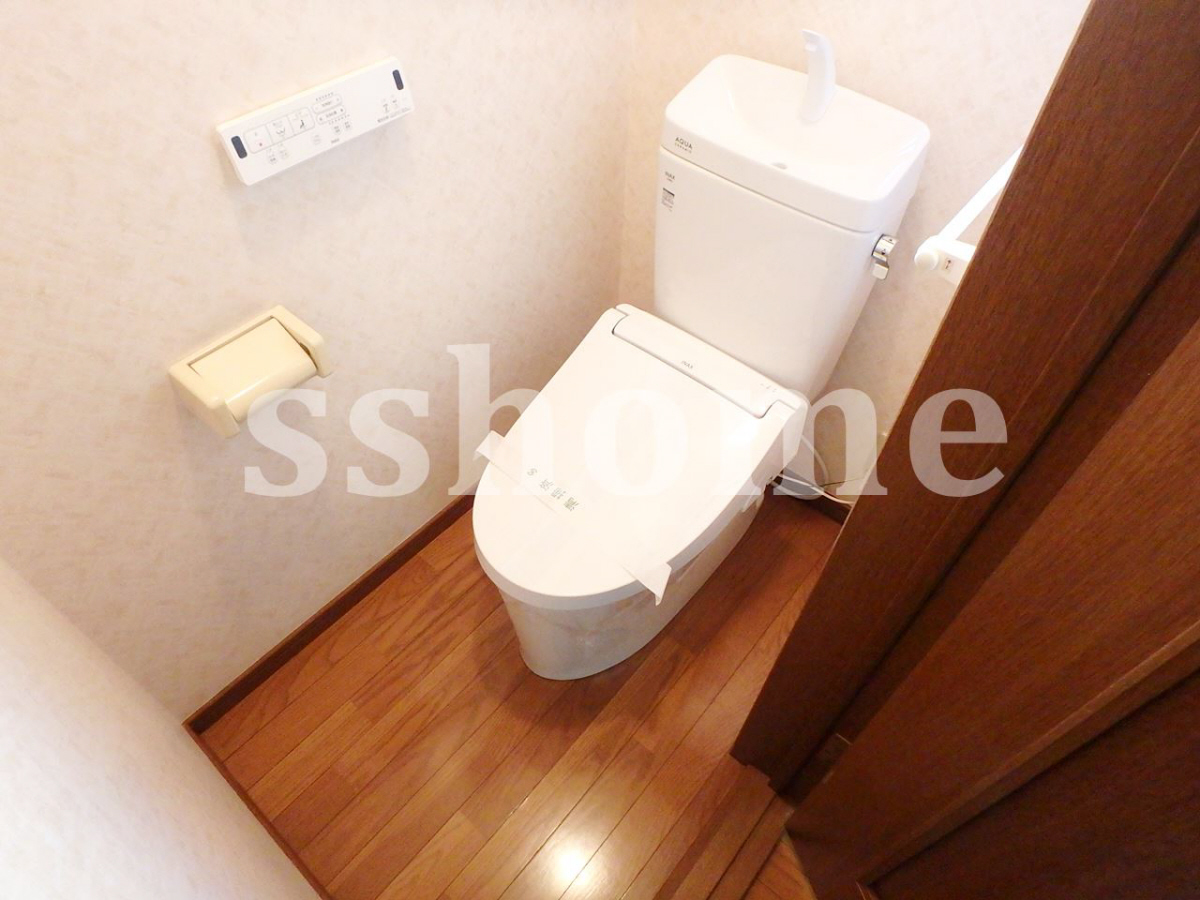 トイレ トイレ☆1階と2階にあります 写真8
