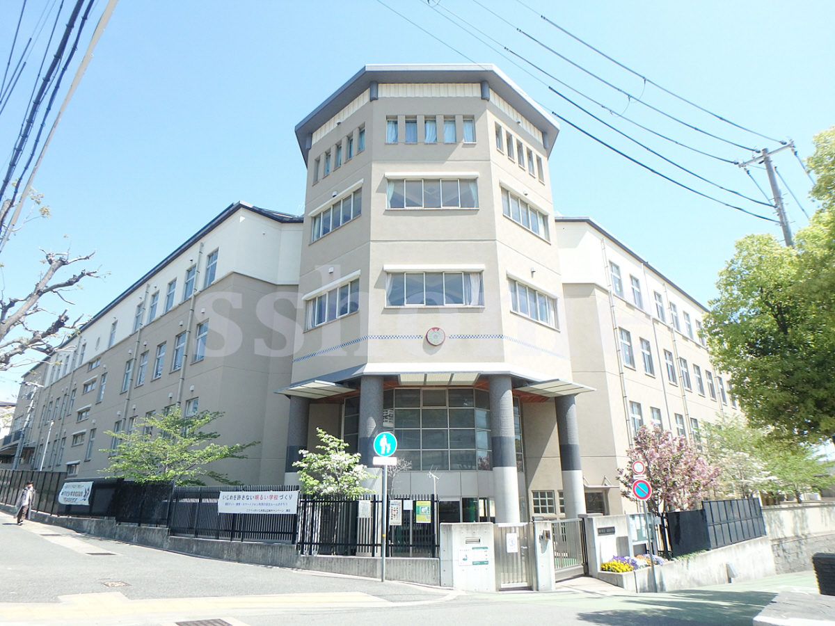 高羽小学校まで298m (徒歩4分) 写真21