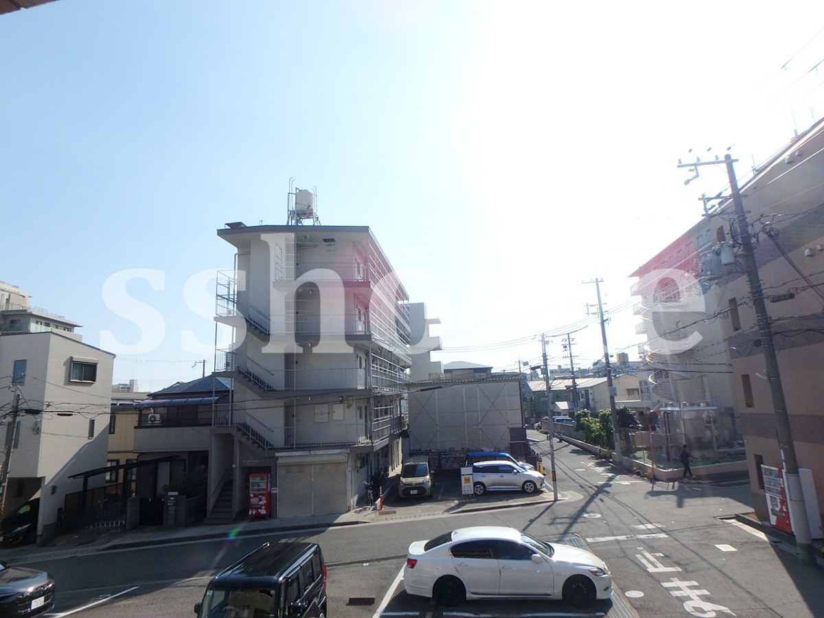 前面駐車場のため開けています♪ 写真19