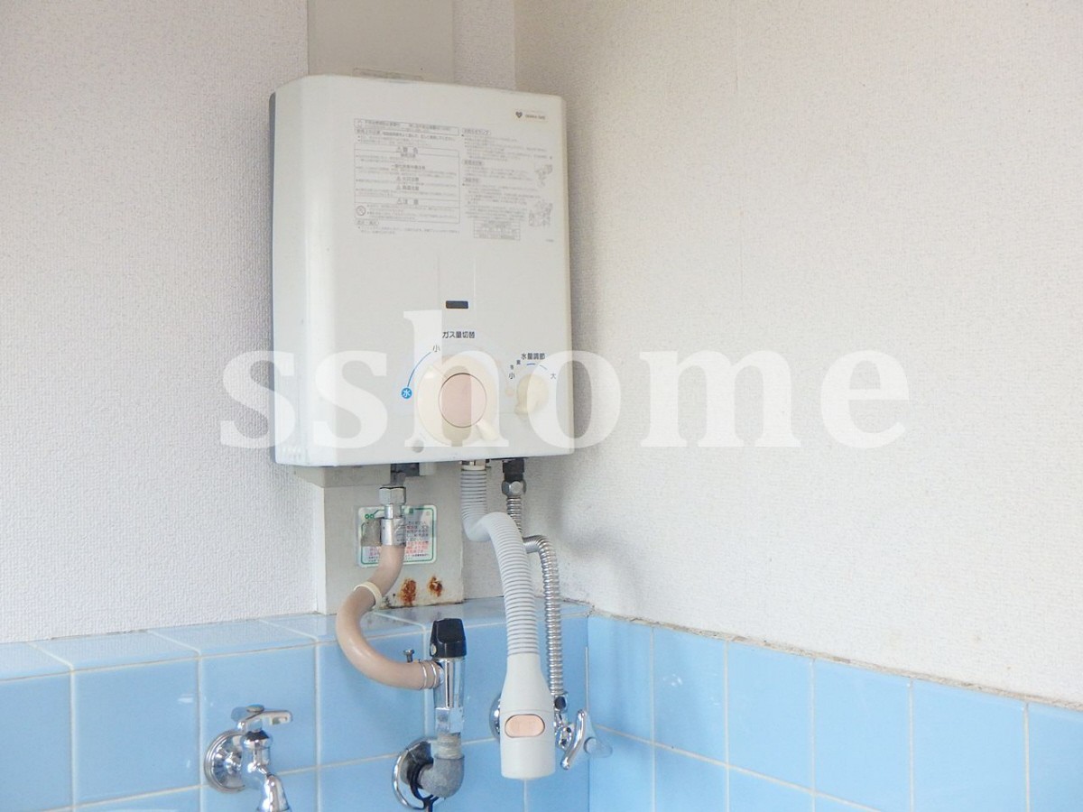 設備 瞬間湯沸かし器 写真15