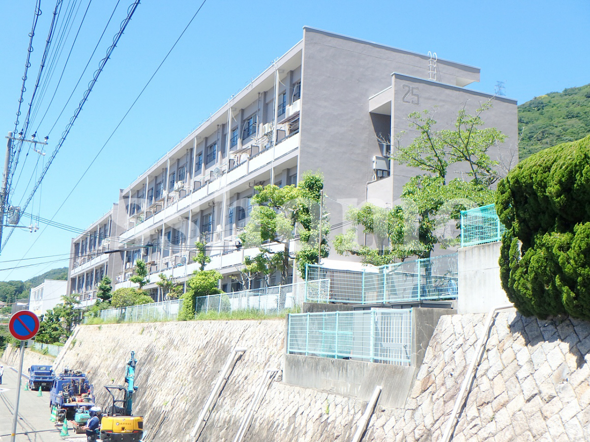 鶴甲コーポ25号館