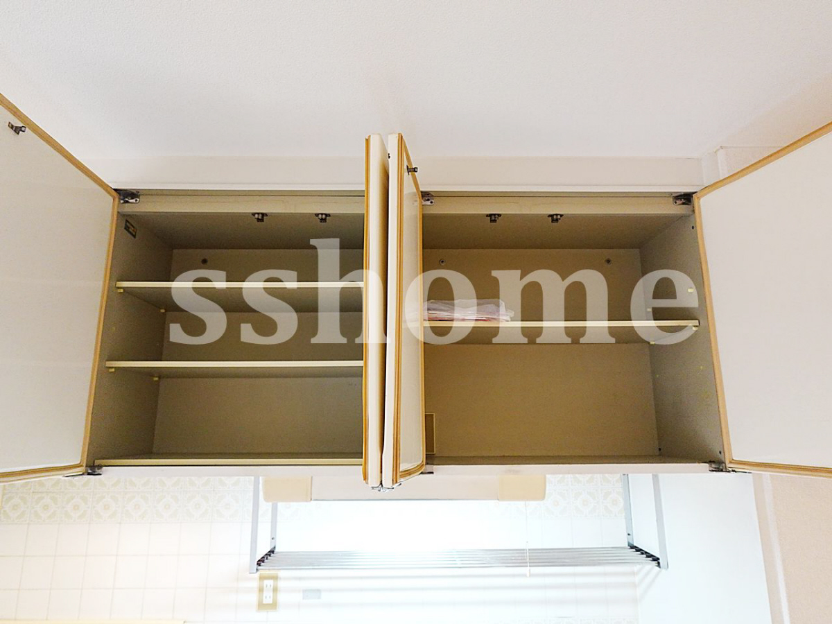 収納 キッチン上部吊戸棚 写真13