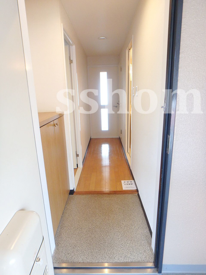 玄関 廊下あり・お部屋は見えません☆ 写真8