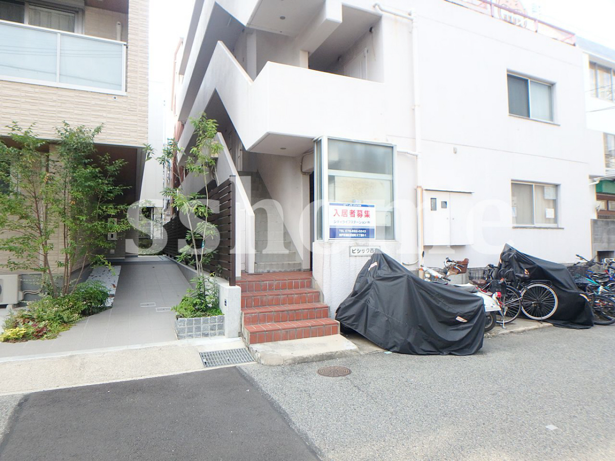 エントランス 建物入口 写真28