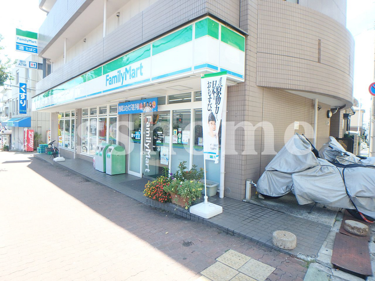ファミリーマートナダ萬灘南通店まで61m (徒歩1分) 写真25