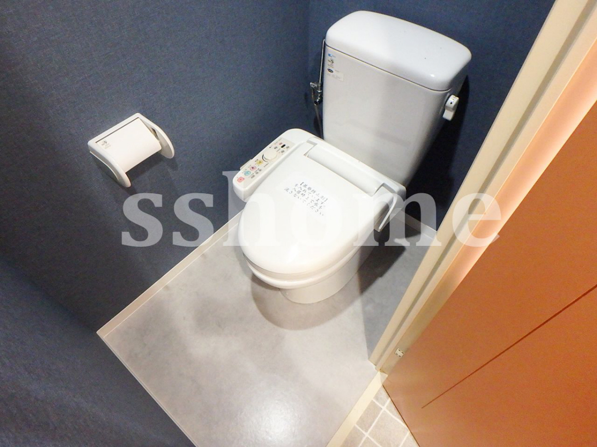 トイレ 温水洗浄便座 写真11