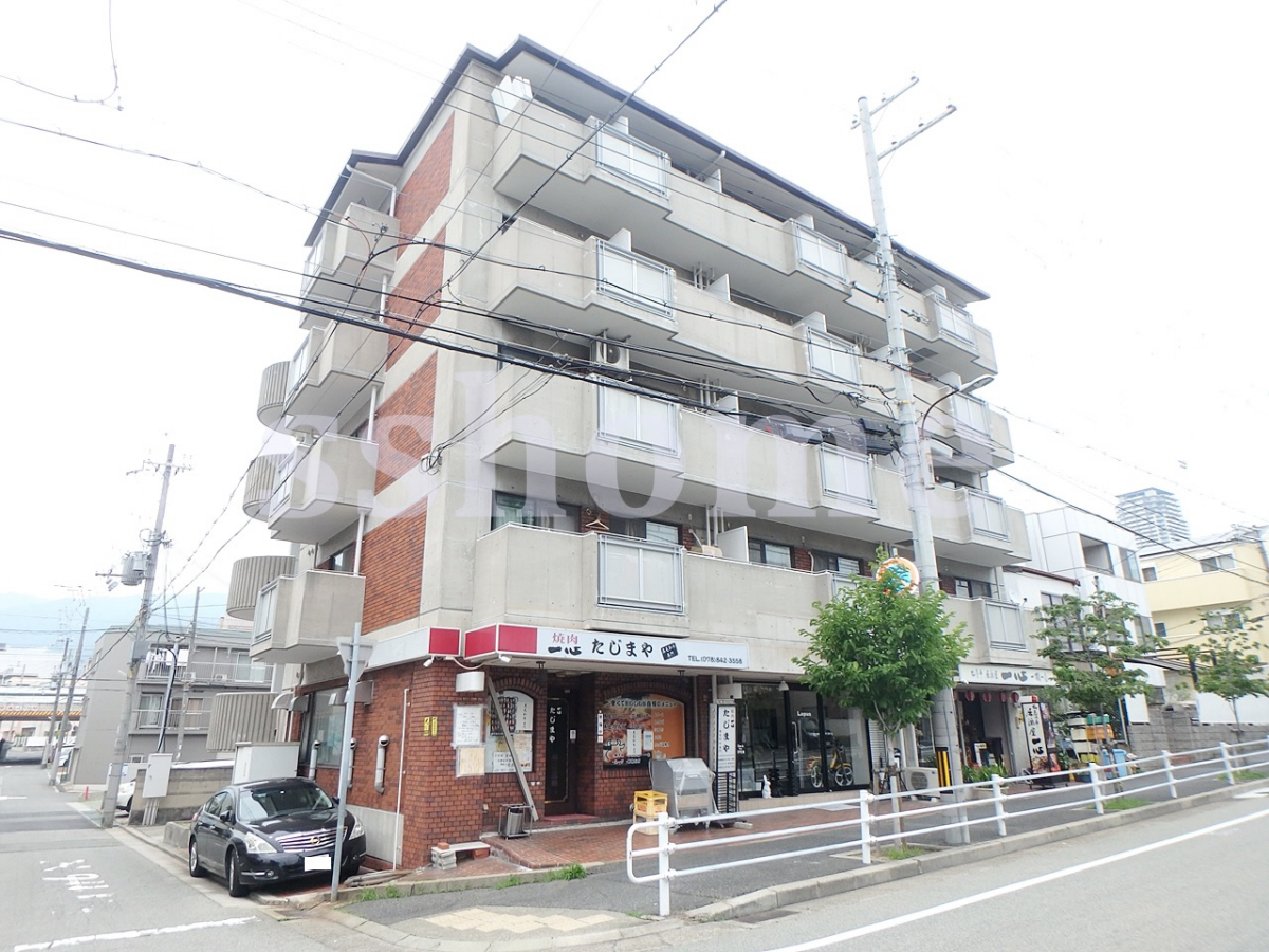 石屋川ロイヤルハイツ