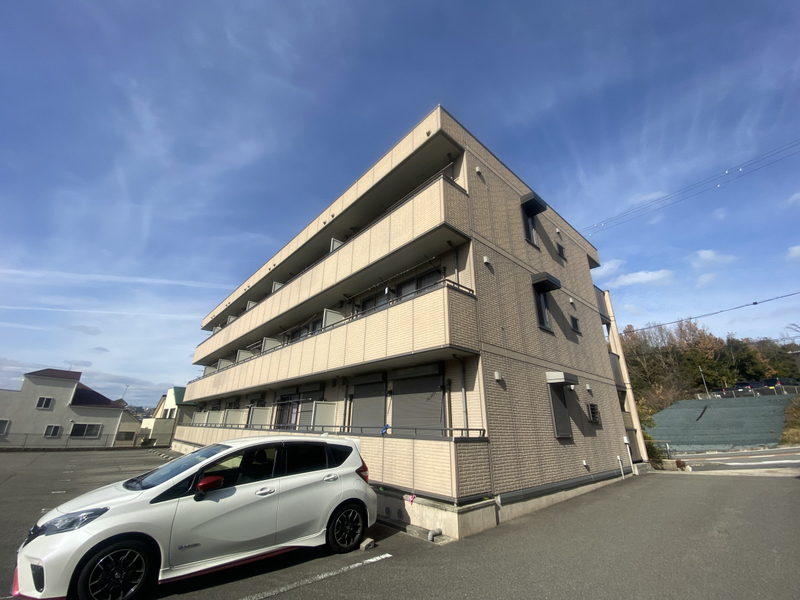 パークハイム参番館 B棟の物件外観写真