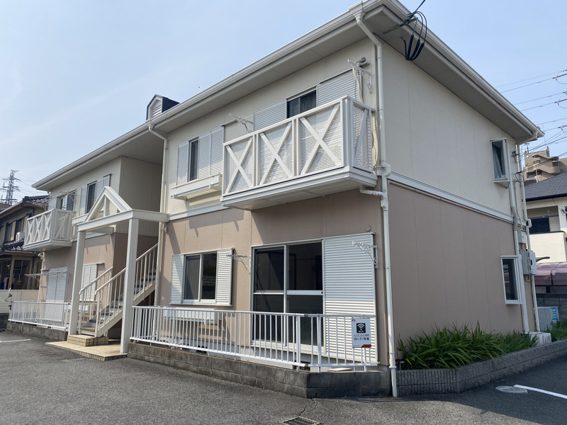 ファミール薬師館の物件外観写真