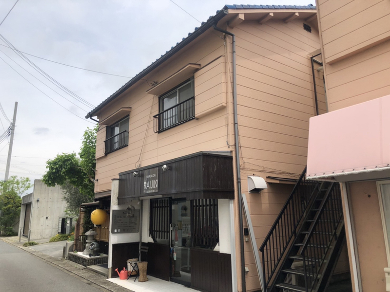 駅前店舗2階住宅の物件外観写真