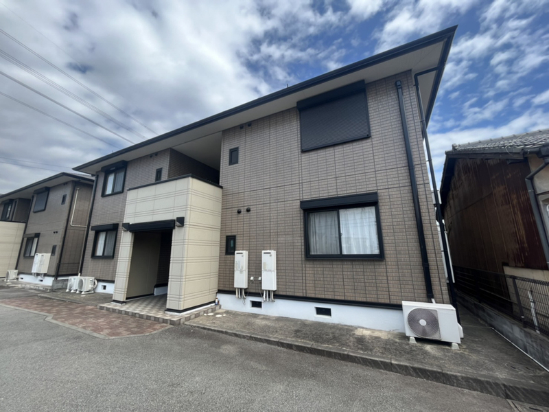 ソレジオ新町A棟の物件外観写真