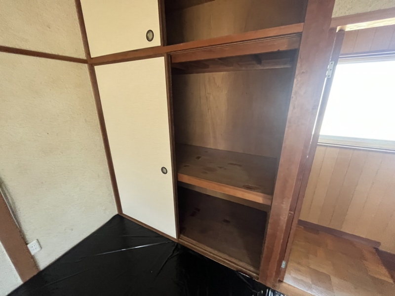 田寺8丁目貸家の物件内観写真