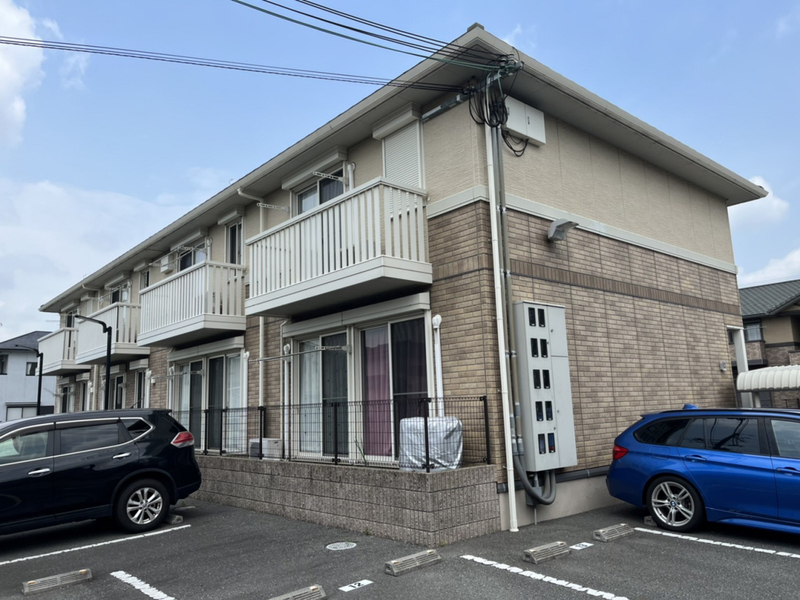 泰山木苑A棟の物件外観写真