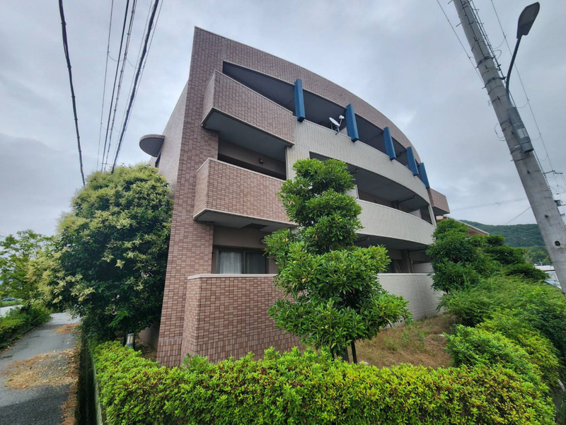 クリスタルハーモニーの物件外観写真