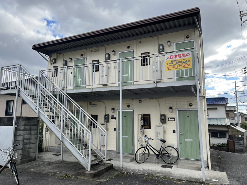コーポ横関の物件外観写真