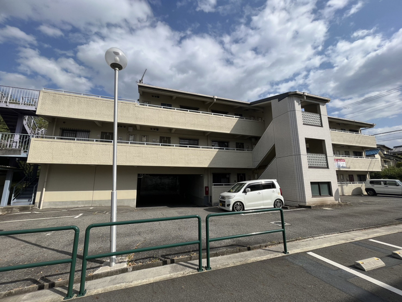 リープラス滝野社の物件外観写真