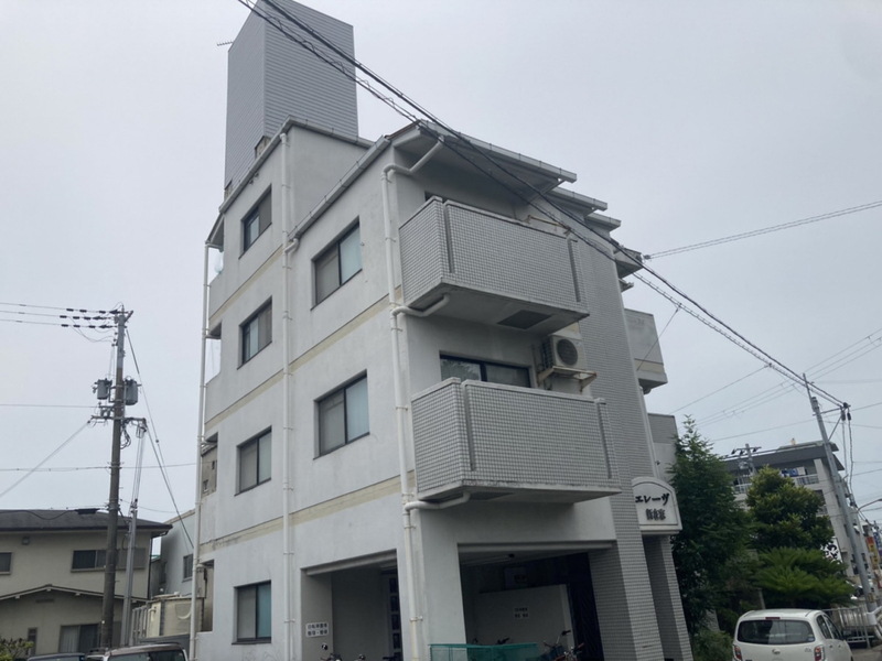 エレーヴ新在家の物件外観写真
