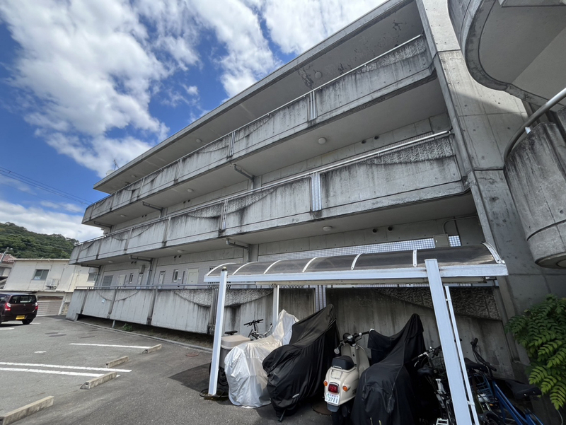 サンシャイン山下 B棟の物件外観写真