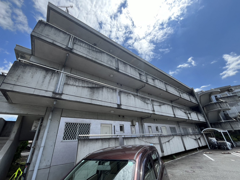 サンシャイン山下 B棟の物件外観写真