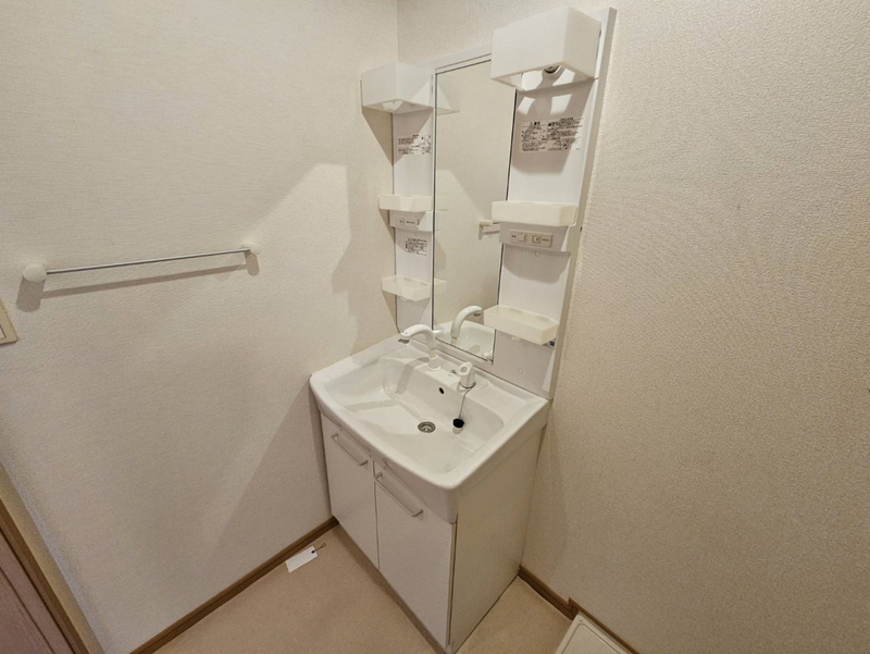 サンフローラBの物件内観写真