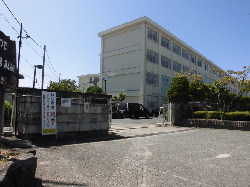 平岡中学校まで2244m (徒歩29分) 写真22