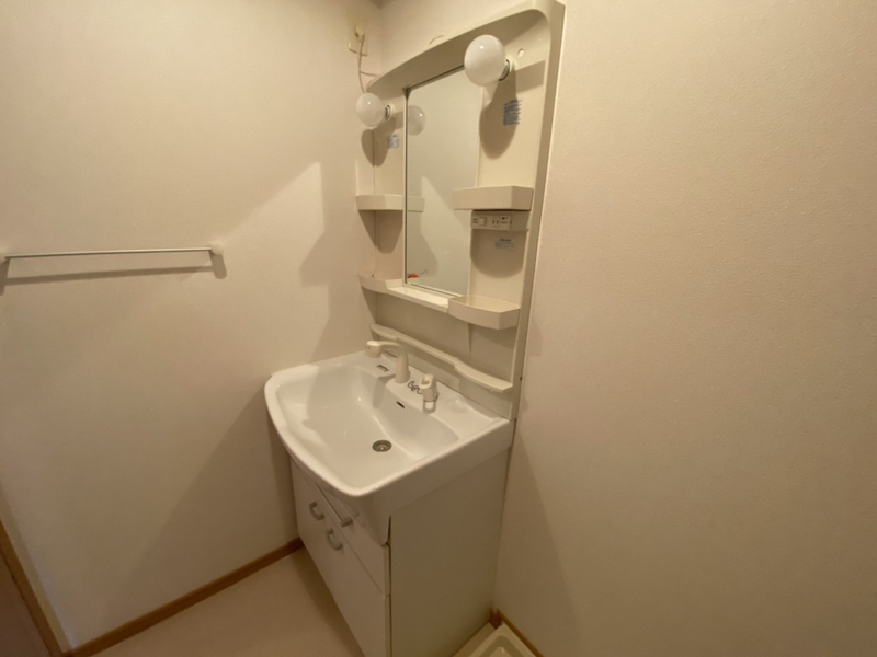 シルバーライニングAの物件内観写真