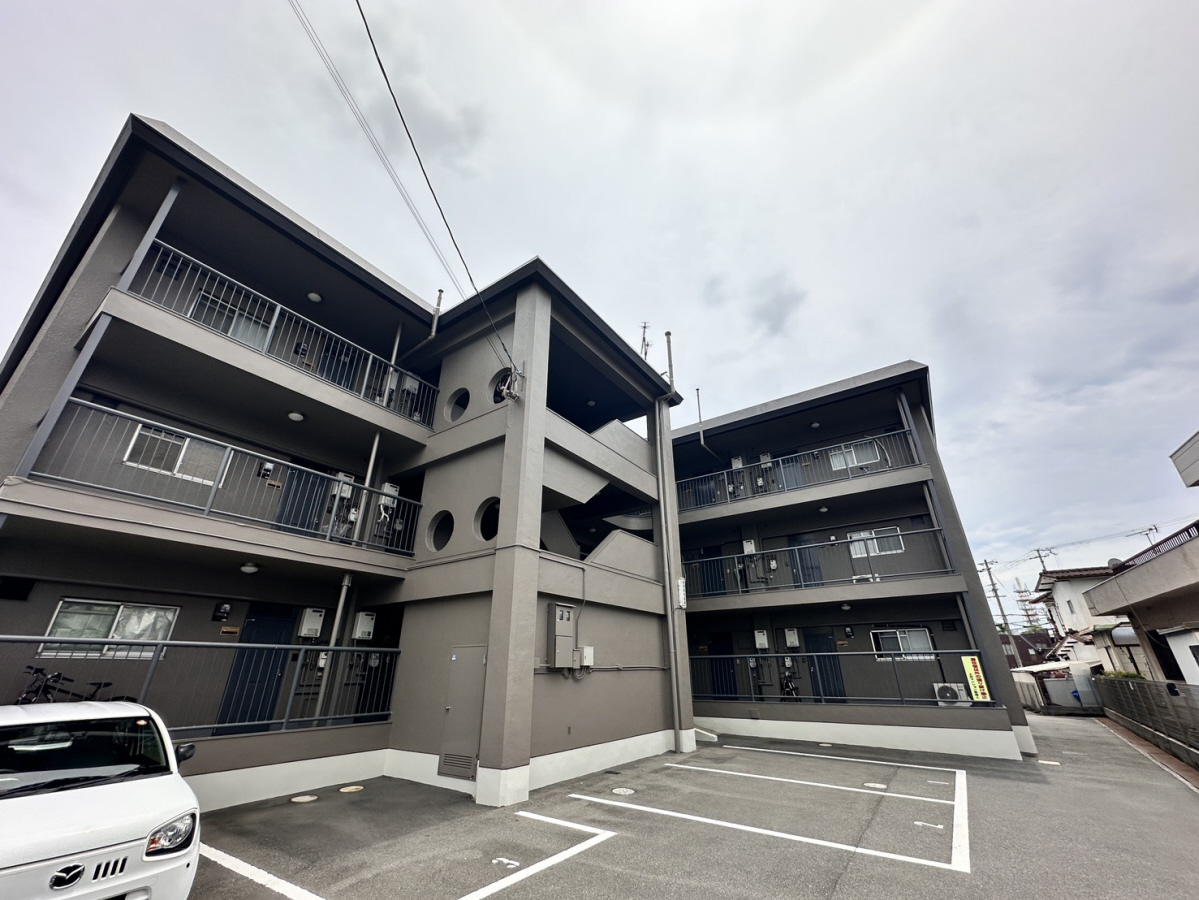 土井マンションの物件外観写真