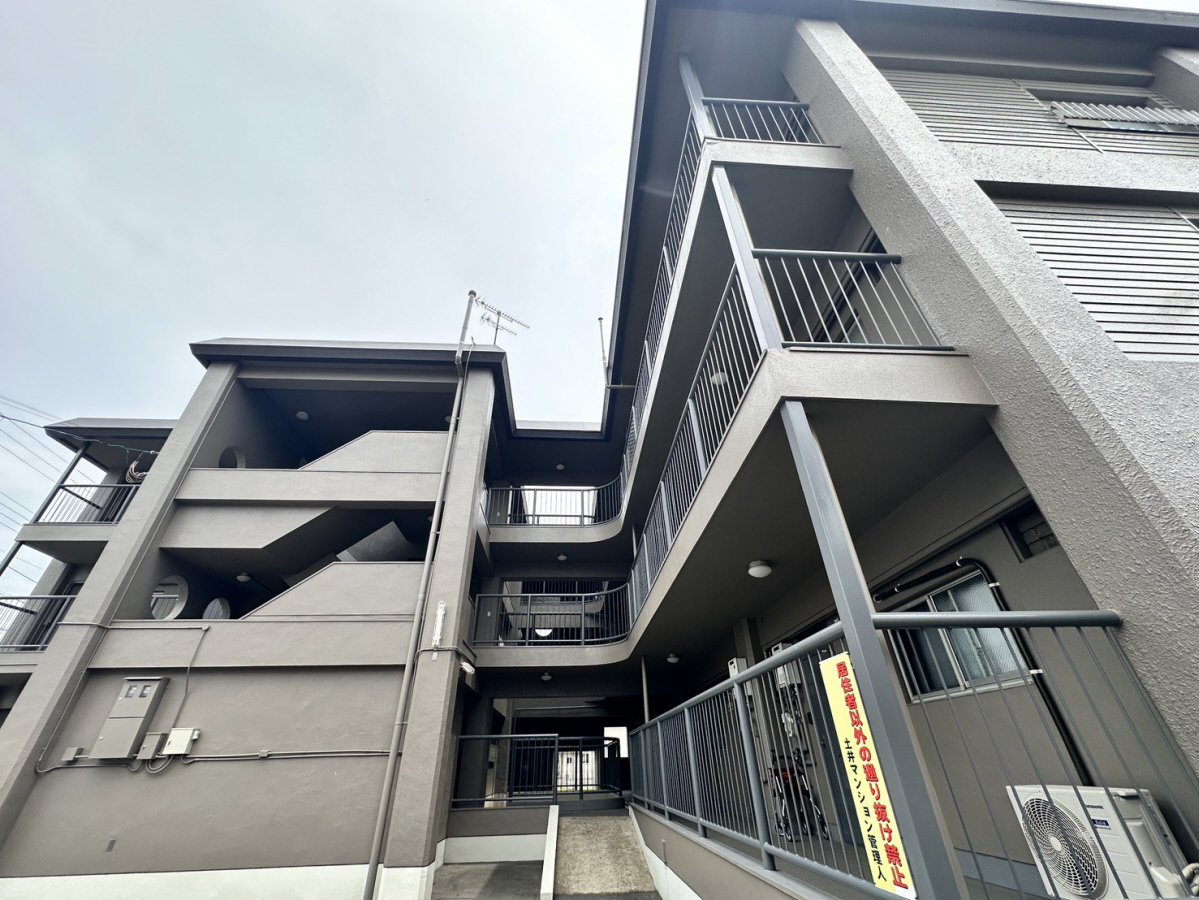土井マンションの物件外観写真