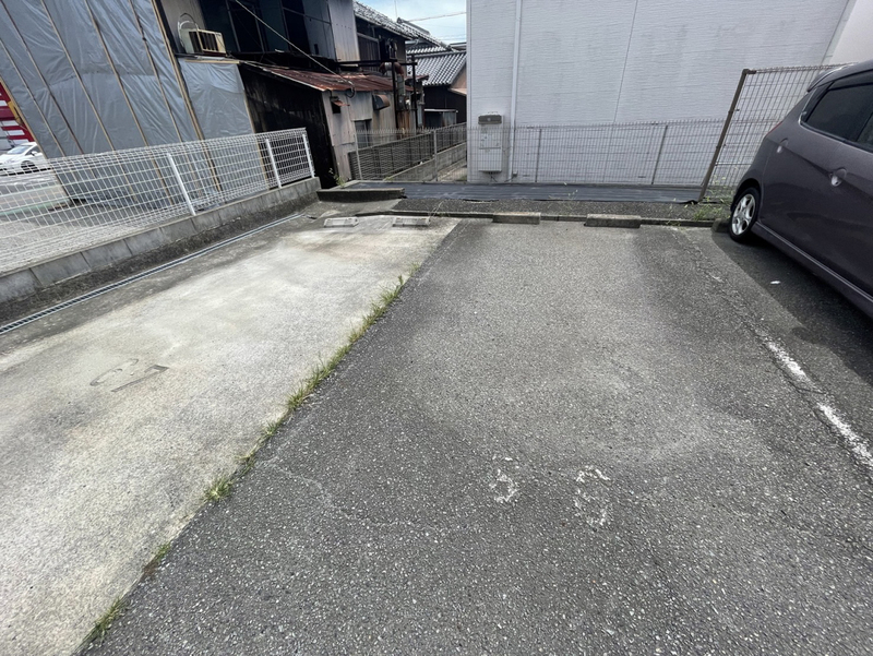 メゾンヨコハマの物件外観写真