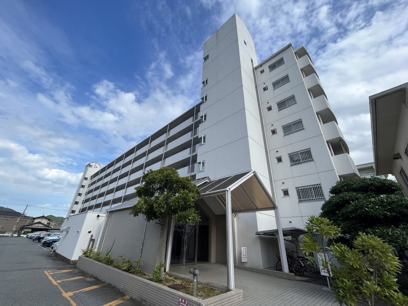 第二網干駅前マンション外観写真