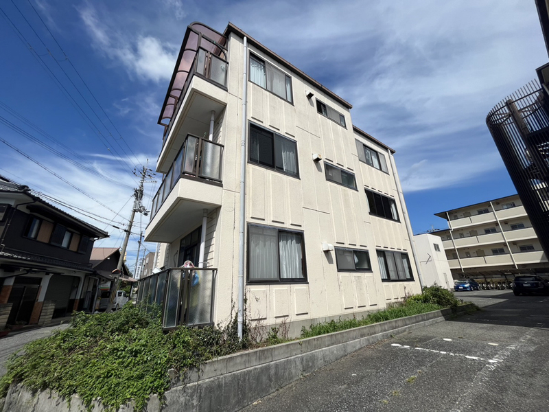 アバニティー東出口の物件外観写真