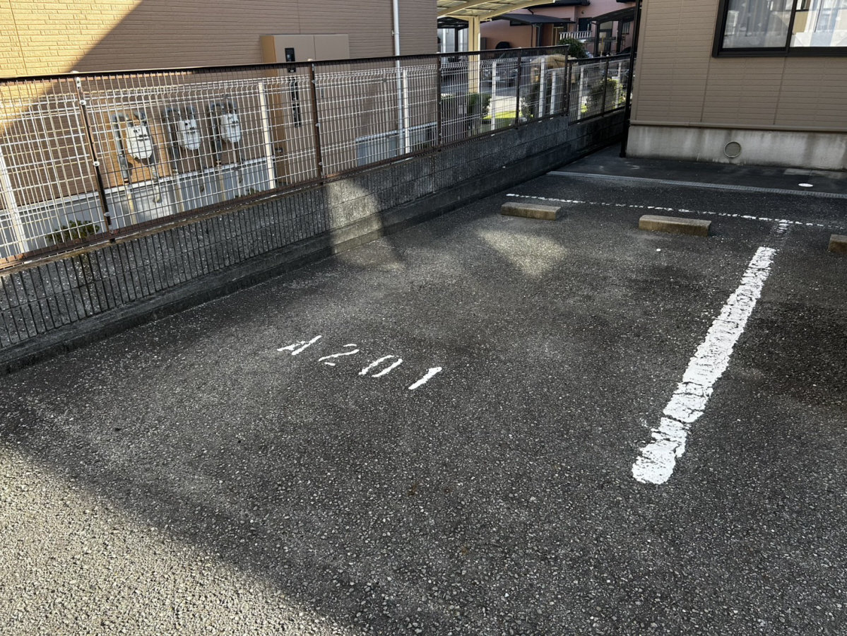 第5グリーンハイツ B棟の物件外観写真