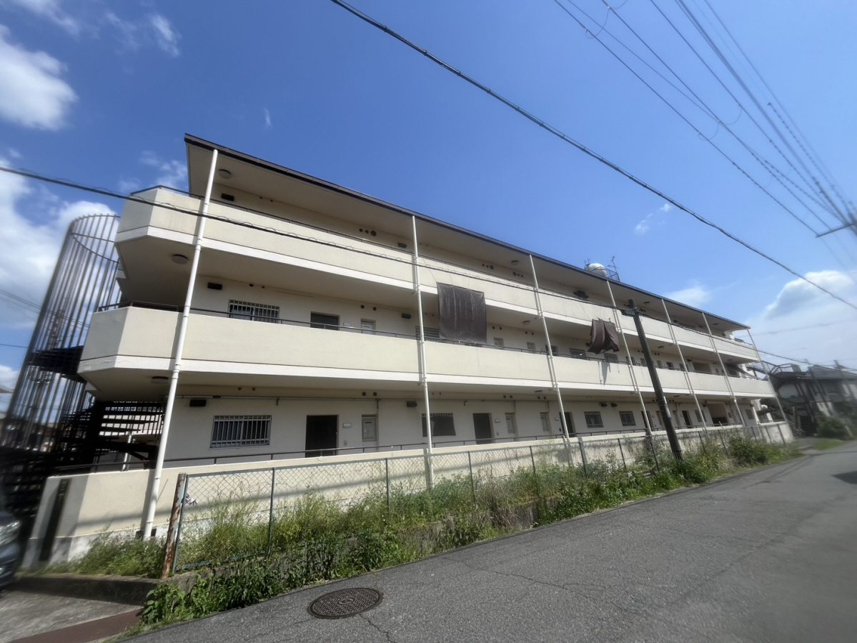 サニーハイム山氏浦 B棟